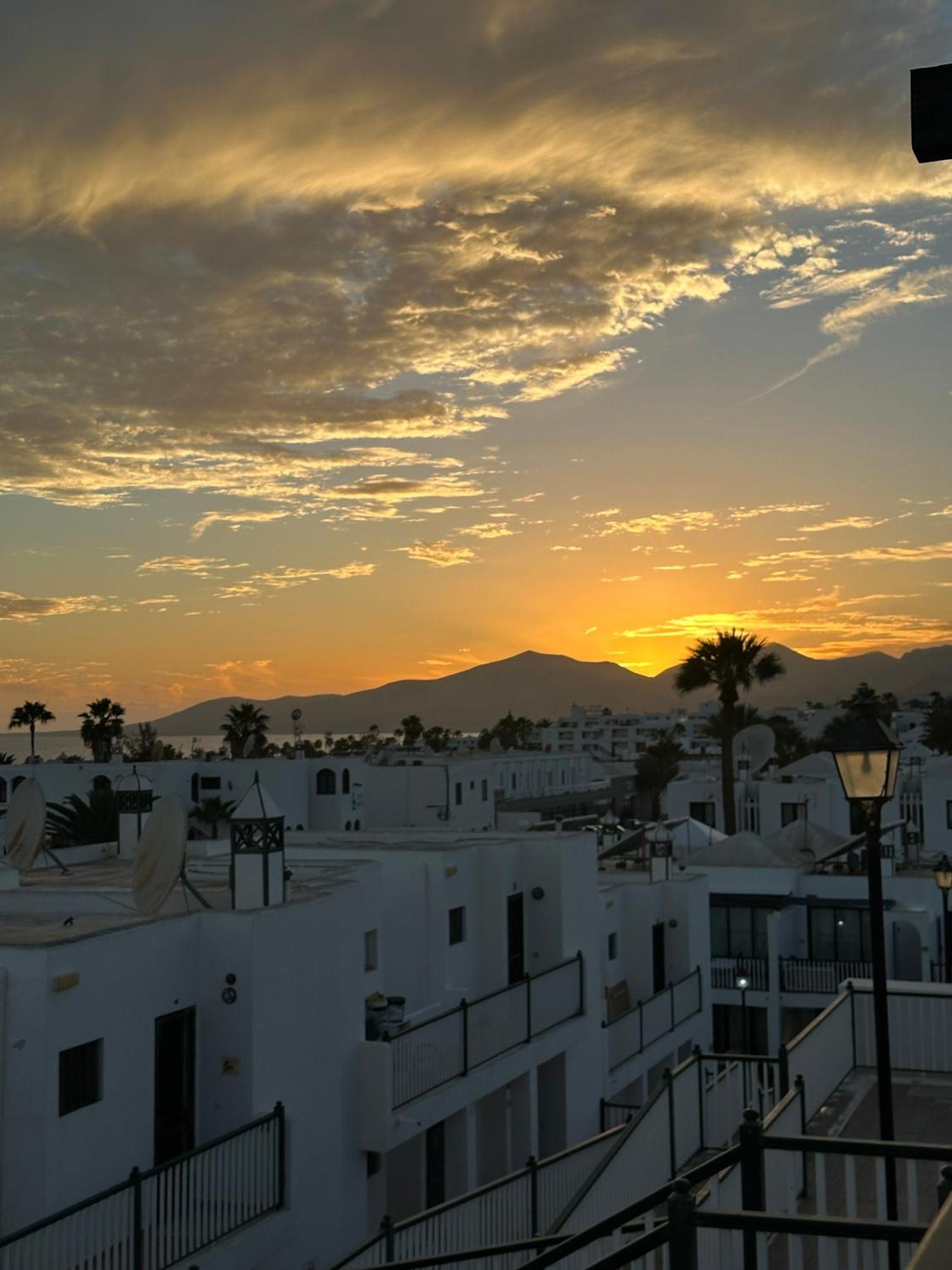 شقة Casa Josephine Lanzarote, Spectacular Sea Views & Free Wifi بويرتو ذيل كارمين المظهر الخارجي الصورة